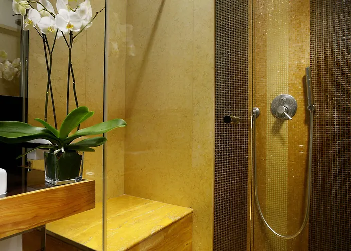 Hotel Mario De' Fiori 37 Rome