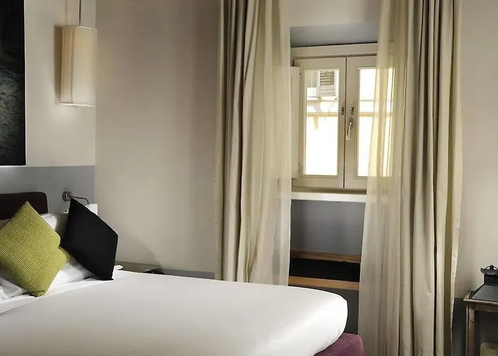 Mario De' Fiori 37 Otel Roma