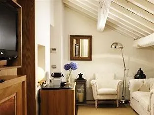 Otel Mario De' Fiori 37